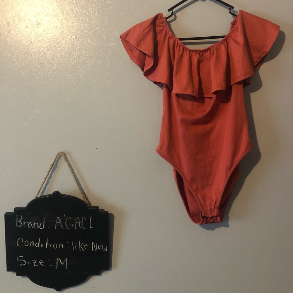 Dark pink body suit🦋